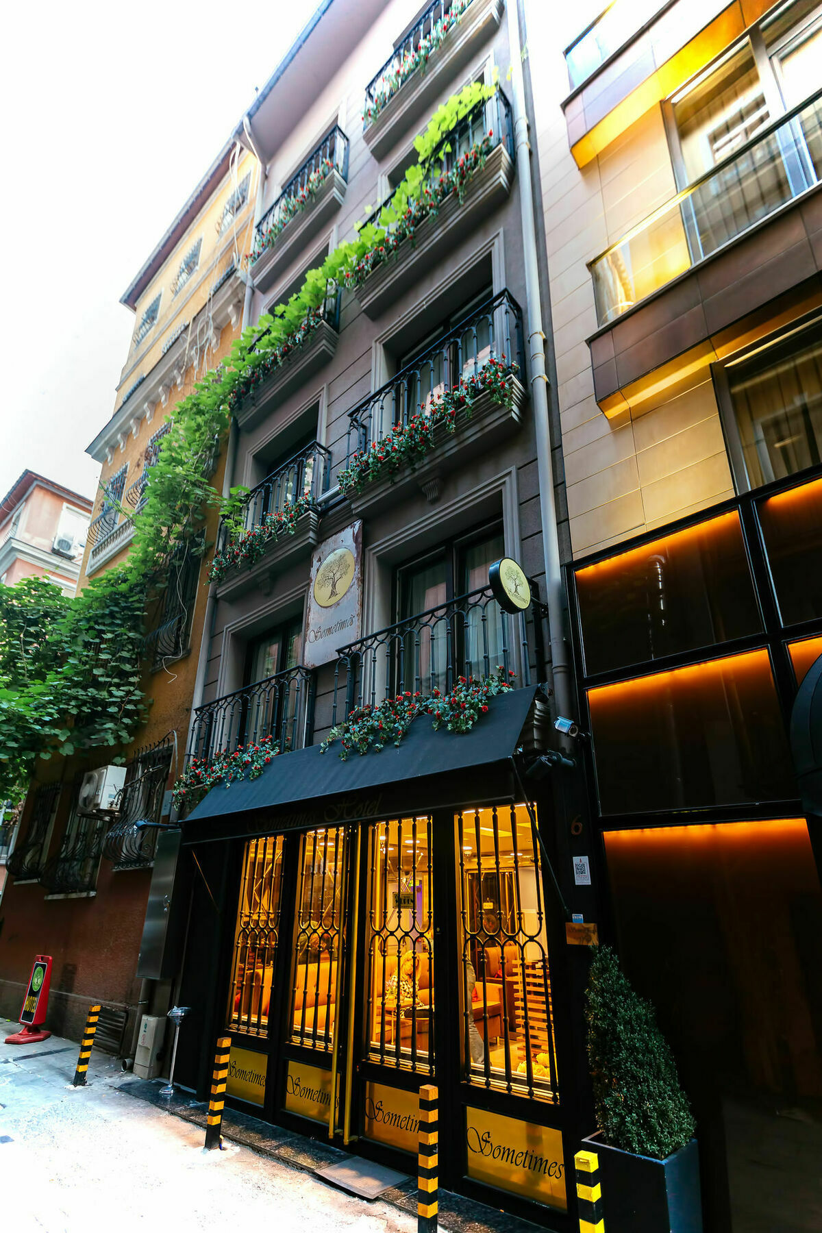 Sometimes Hotel Taksim Istanbul Exterior photo