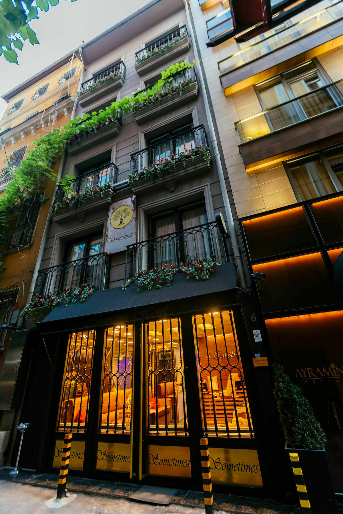 Sometimes Hotel Taksim Istanbul Exterior photo